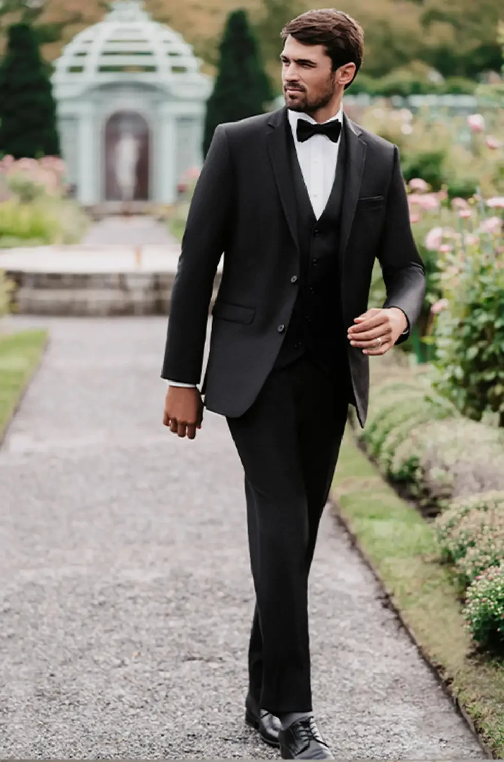 Photo of the real groom