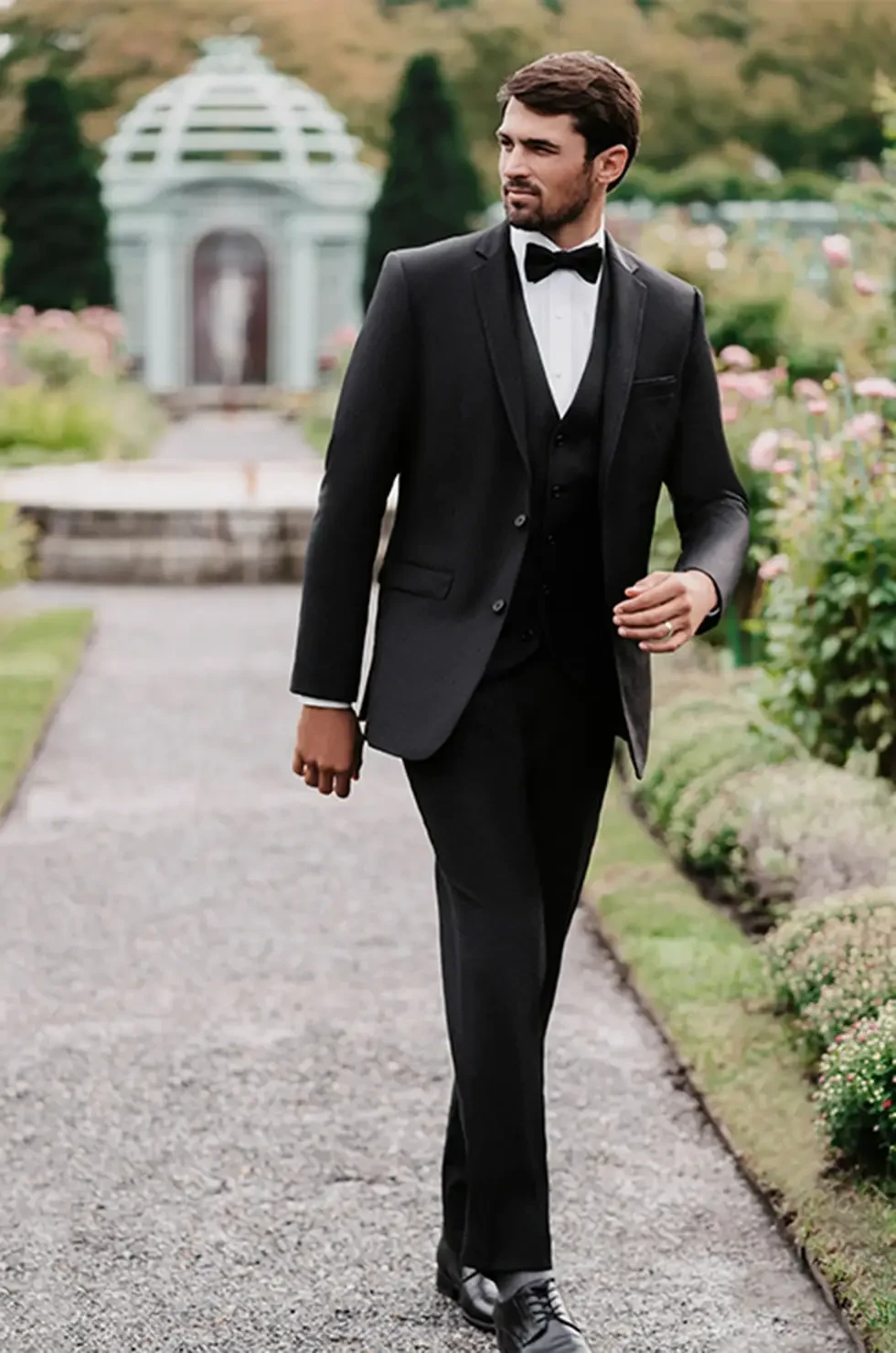 Photo of the real groom