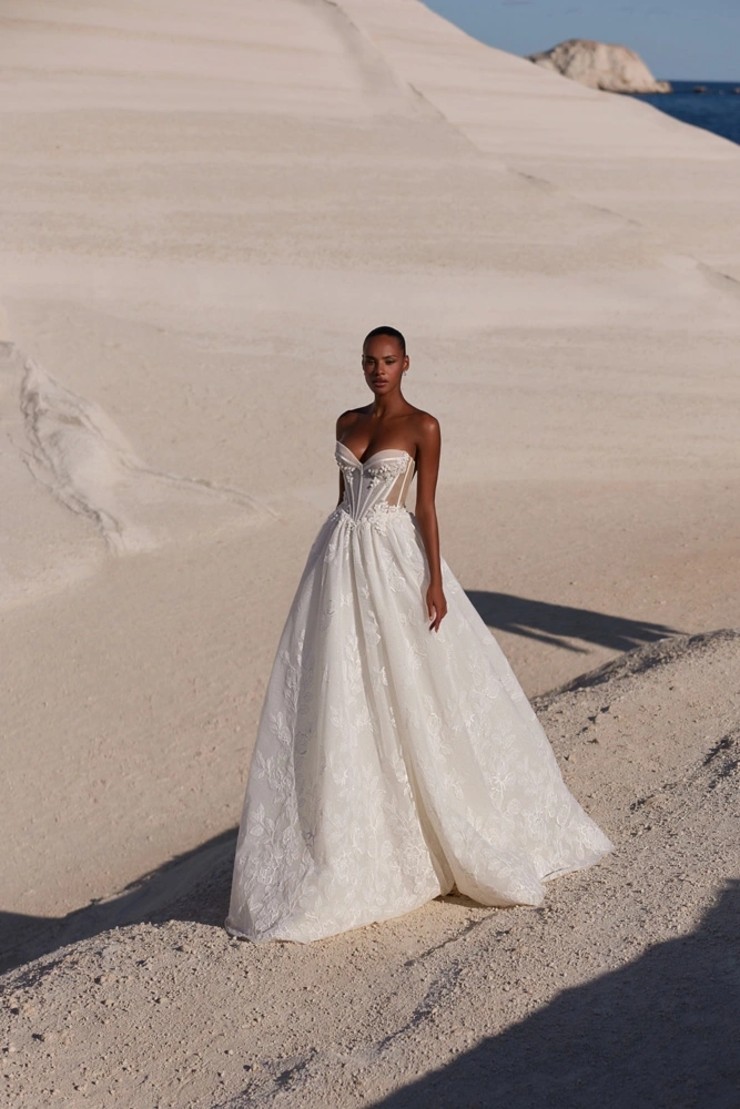 Eva Lendel Style Amaya Default Image
